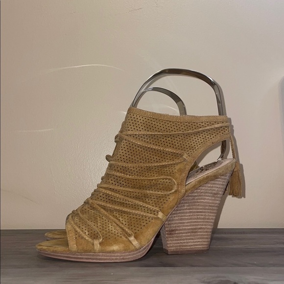 Vince Camuto women’s 9 wedges heels suede tan leather lace up tassel zipper Javy - Picture 2 of 10